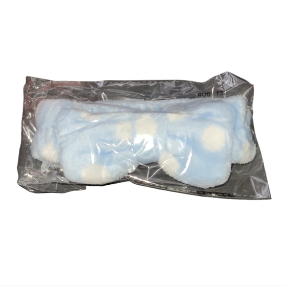 3/$30! GLOW ON 5TH Plush Skincare Headband - Picture 2 of 7